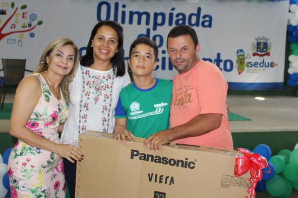 Olimpíadas do Conhecimento: Seduc de Queimadas entrega prêmios aos estudantes destaques em 2017 