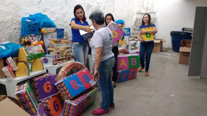 Seduc de Queimadas realiza entrega de jogos didáticos-pedagógicos às escolas de educação infantil do município