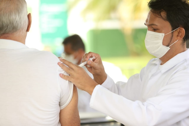 Covid-19: Sesau iniciará vacinação dos idosos maiores de 90 anos nesta quinta-feira