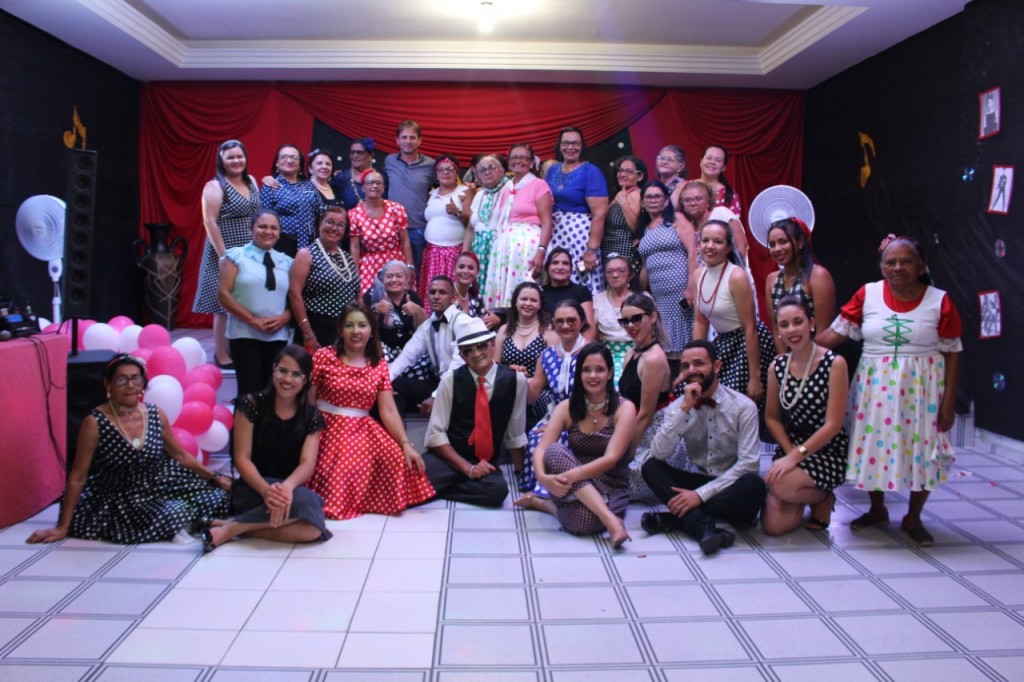 Baile Anos Dourados encerra o Mês do Idoso em Queimadas-PB