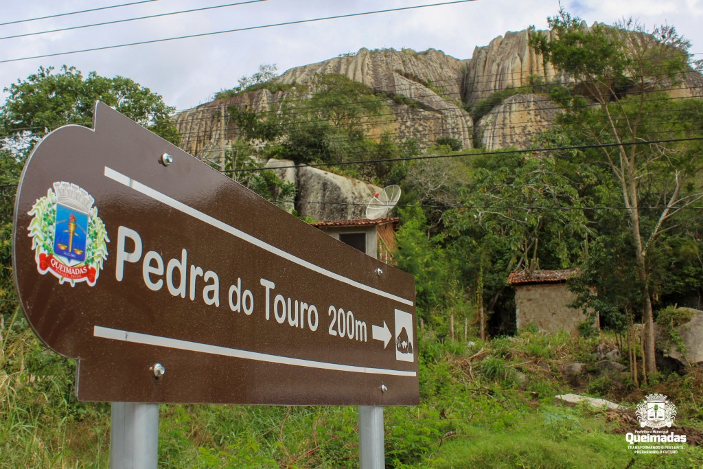 SECULT implanta a sinalização turística em Queimadas