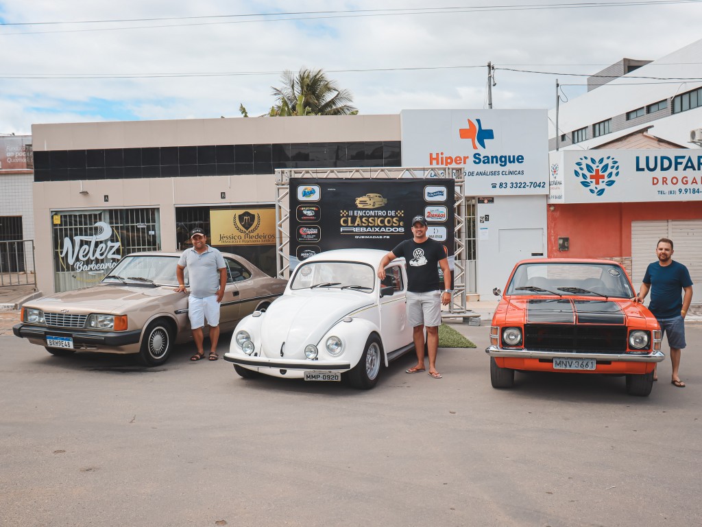 II Encontro de Clássicos e Rebaixados reuniu mais de 100 veículos em Queimadas-PB