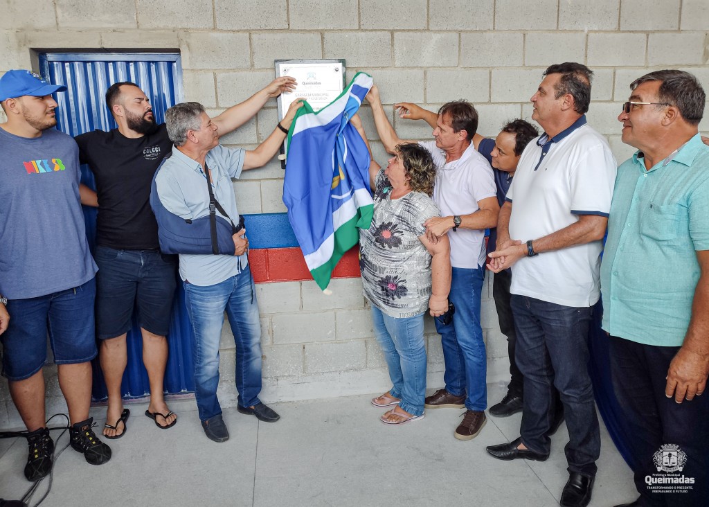 Prefeito Carlinhos de Tião inaugura a Garagem Municipal Elizeth Paz de Souza