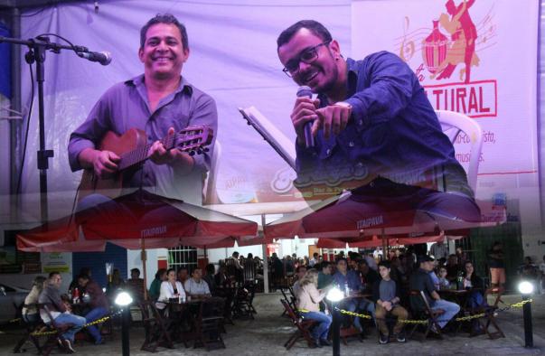 Mesmo com crise, Sexta Cultural conta com voluntários e primeira edição tem sucesso garantido