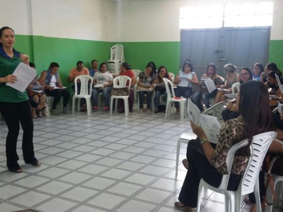 Seduc de Queimadas promove formação continuada aos professores dos 4º e 5º anos da rede pública municipal de ensino