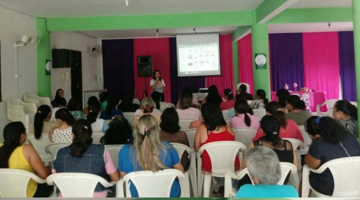 Técnica de Referência das Ações Estratégicas do PETI de Queimadas realiza palestra sobre Trabalho Infantil