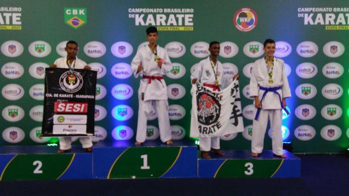 Prefeitura investe no esporte e leva Queimadas ao pódio nacional de Karatê