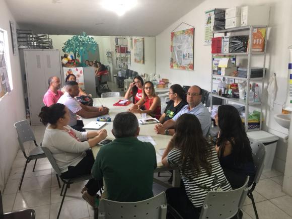 Profissionais da Saúde, Educação e Desenvolvimento Social se reúnem e traçam estratégias para fortalecer ações em saúde mental