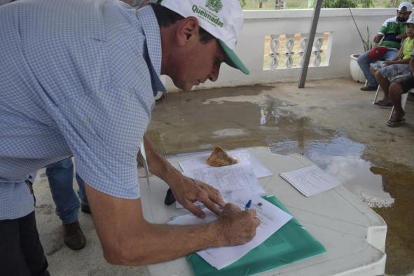 PMQ assina convênio para doar um milhão de raquetes de palma forrageira resistente e promove experiência de campo para os agricultores do município