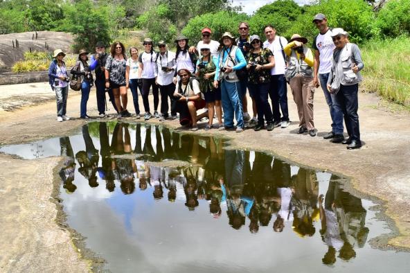 Grupo de fotógrafos visita Queimadas e fará exposição dos pontos turísticos do município