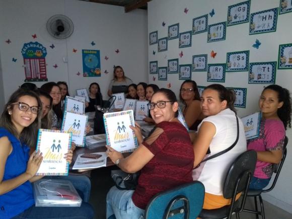 Seduc de Queimadas capacita voluntários do Mais Alfabetização