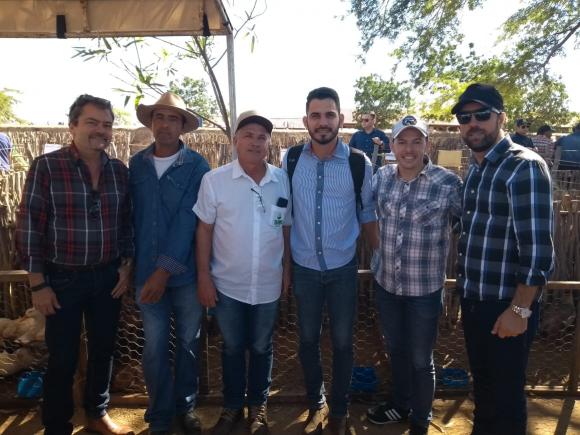 Secretaria de Agricultura de Queimadas e produtores rurais participam de Dia D da Fazenda Carnaúba, em Taperoá
