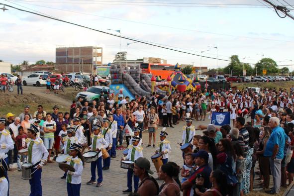 Grande público marca presença para prestigiar Desfile Cívico do Ligeiro 