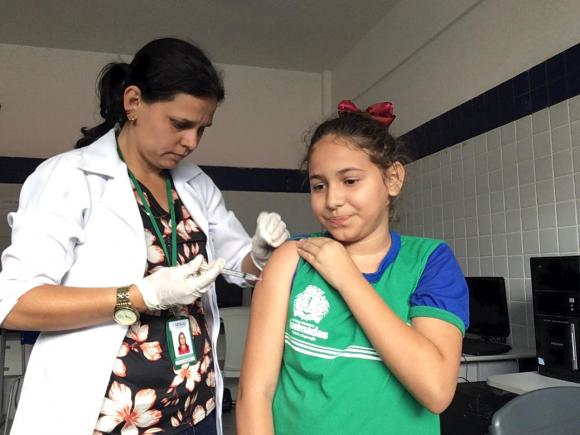 Secretaria de Saúde de Queimadas inicia 2ª temporada de vacinação contra HPV