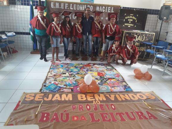 Projeto Baú da Leitura realiza entrega de kit’s escolares a alunos destaques em 2018