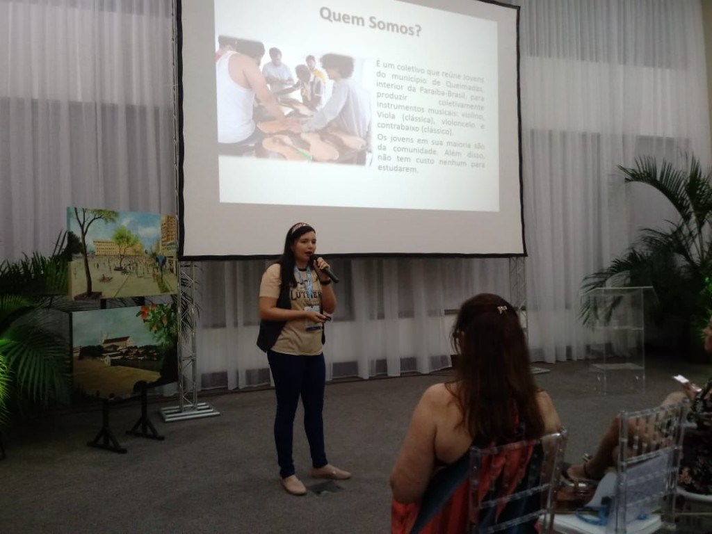 Violino da luthieria queimadense foi tema de palestra no evento JPA Travel Market