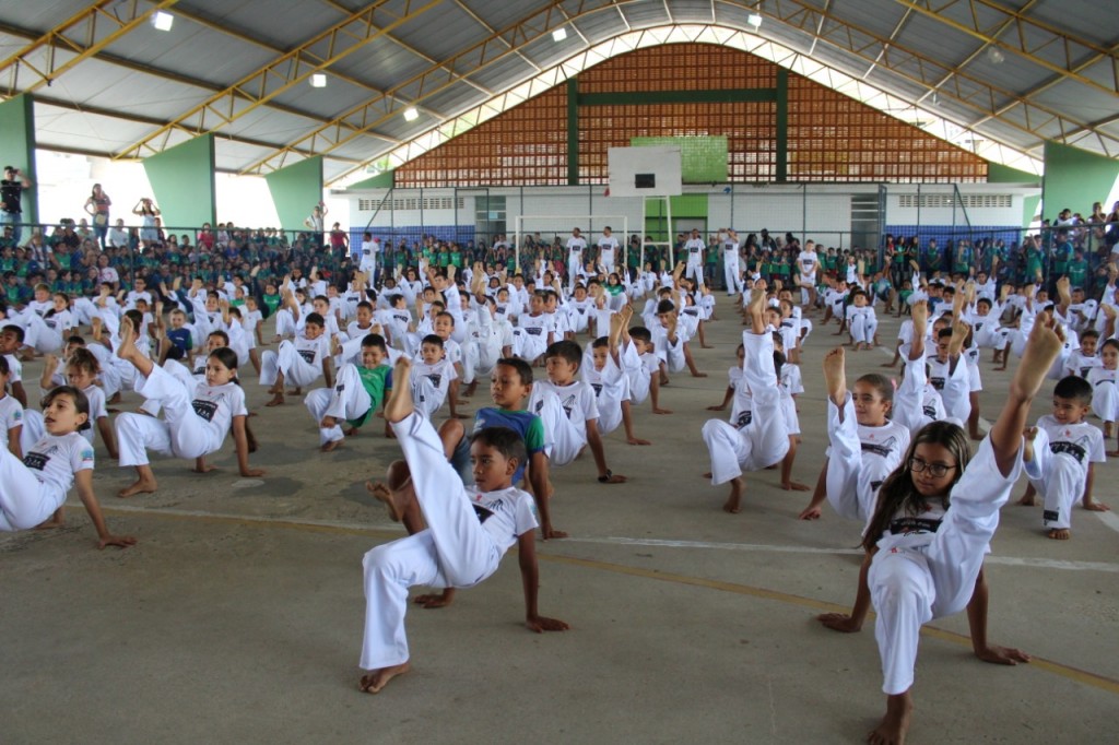 Aulão de capoeira conclui o ciclo de atividades do projeto “Cultura na Escola” no ano de 2019