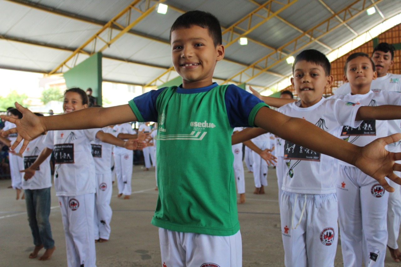 capoeira-na-escola-10.jpeg