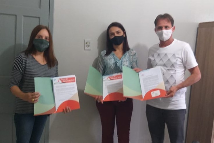 Prefeitura de Queimadas e Instituto Alpargatas renovam parceria para realização de projetos na rede municipal de ensino