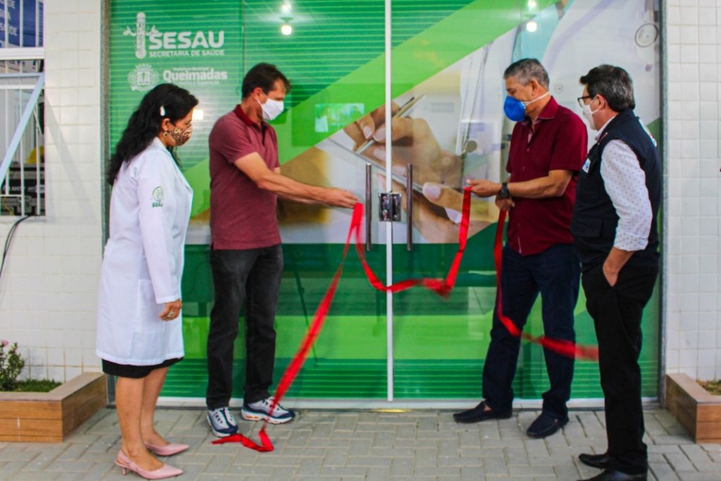 Prefeito de Queimadas entrega duas importantes obras no Bairro Ligeiro e anuncia novas inaugurações