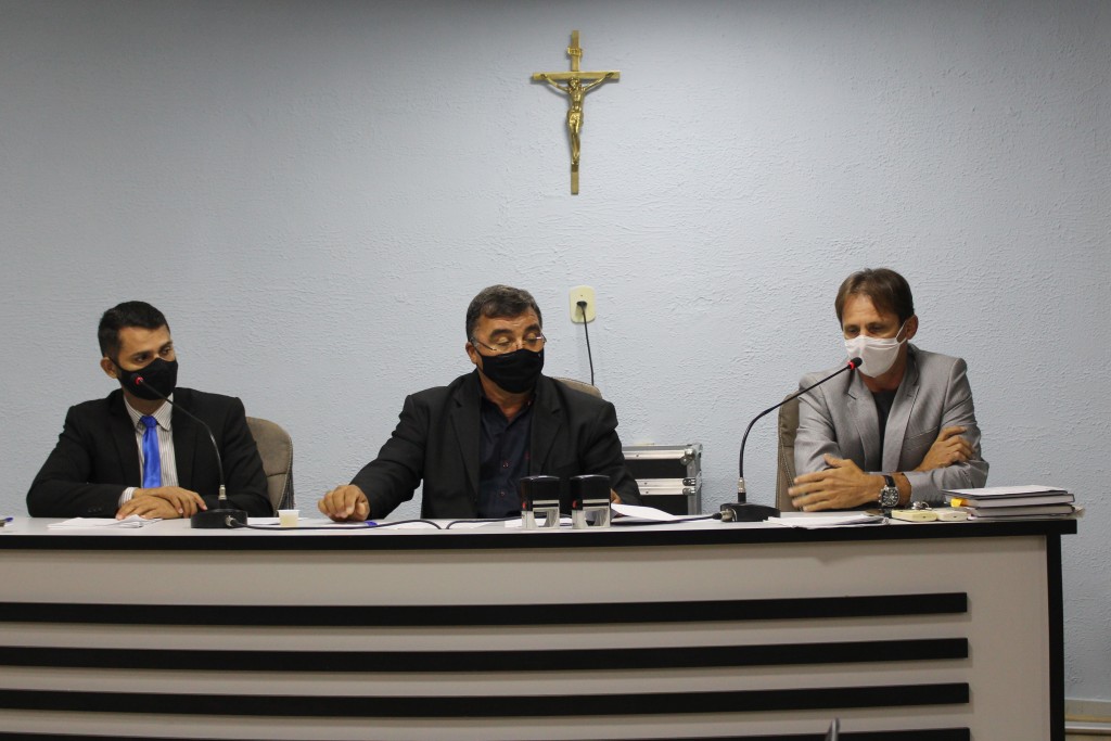 Prefeito Carlinhos de Tião dialoga com Câmara de Vereadores sobre as realizações da gestão municipal