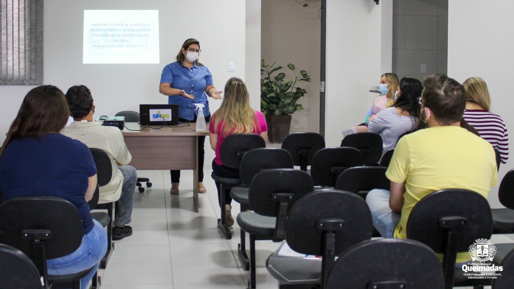 Rede de assistência em saúde mental de Queimadas promove educação continuada com os médicos das unidades de saúde