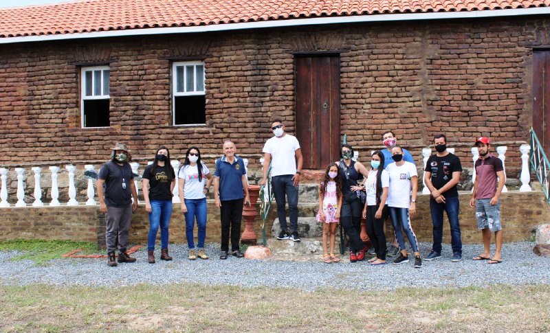 Representantes da CVC visitam Queimadas para conhecer os atrativos turísticos do município e SECULT inaugura Kombi Tur