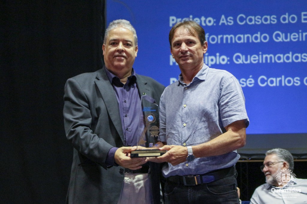 Carlinhos de Tião conquista o Prêmio Sebrae Prefeito Empreendedor pelo segundo ano consecutivo